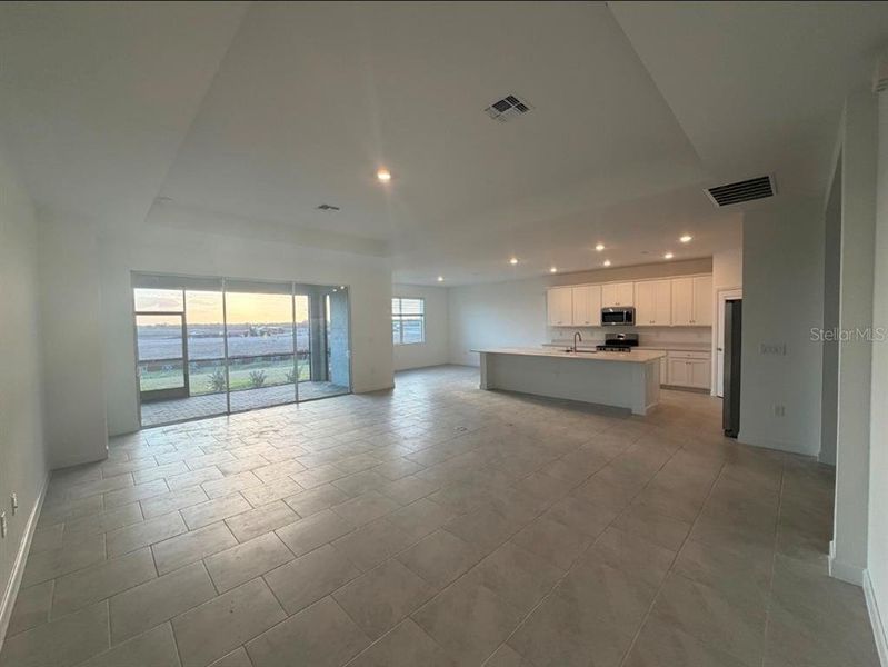 Spacious, unfurnished interior of a new home in Rye Ranch: Manor Homes, Parrish (Image 10).