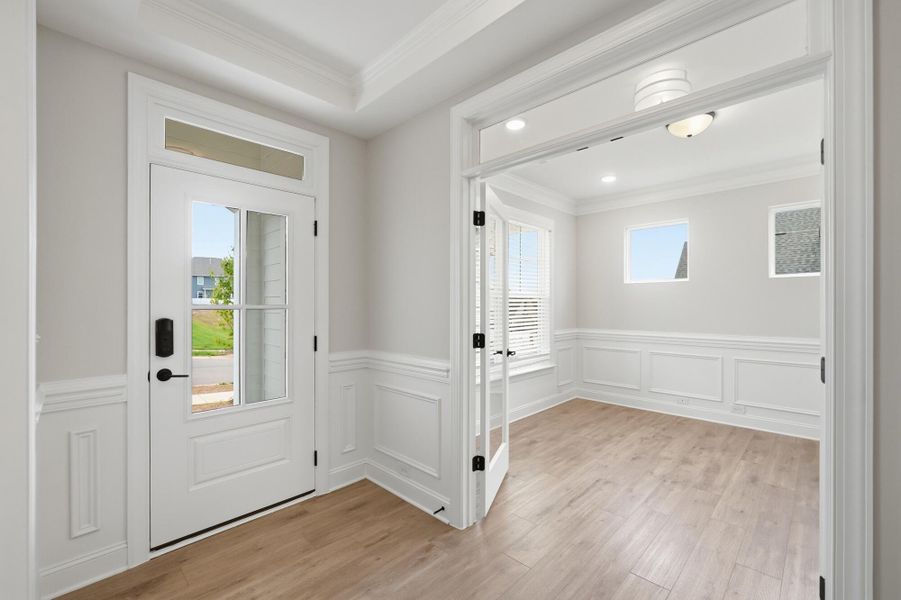 Spacious, unfurnished interior of a new home in Robinson Oaks, Gastonia (Image 16).
