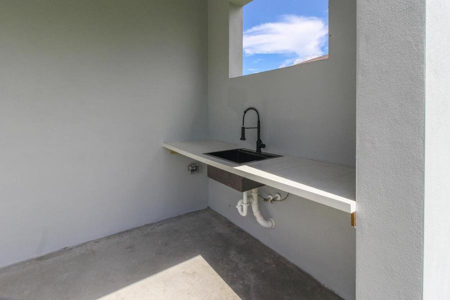 Back Patio- Outdoor Counter -Sink