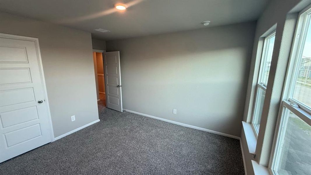 Spacious, unfurnished interior of a new home in Orchard Village, Fort Worth (Image 10). Spacious, unfurnished interior of a new home in Orchard Village, Fort Worth (Image 10).