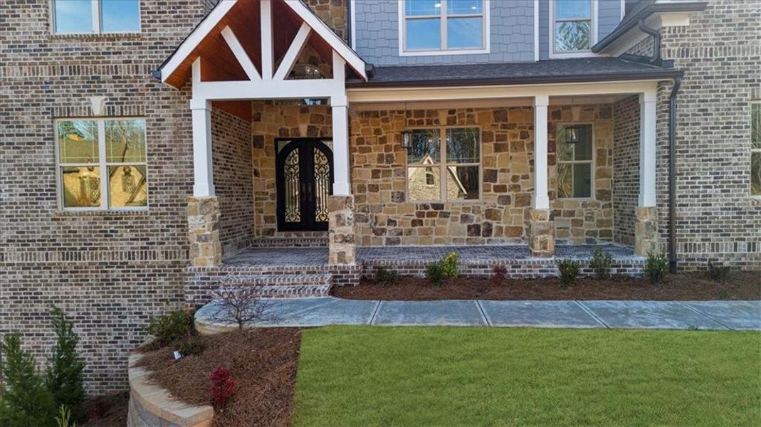 Exterior details and patio area of a home in , Gainesville (Image 33).
