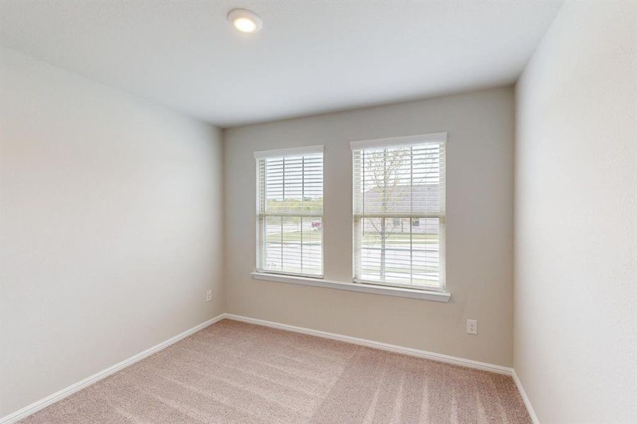 Spacious, unfurnished interior of a new home in Forest Park, Princeton (Image 23).