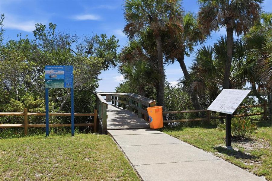 Community amenities in , New Smyrna Beach (Image 40).