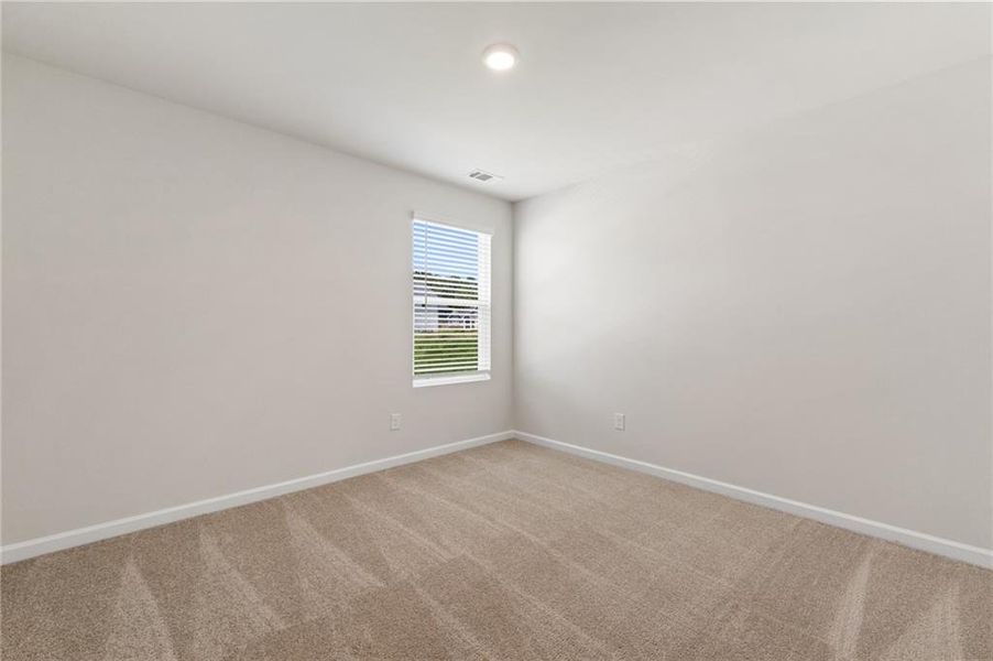 Spacious, unfurnished interior of a new home in Jones Crossing, Hogansville (Image 22).