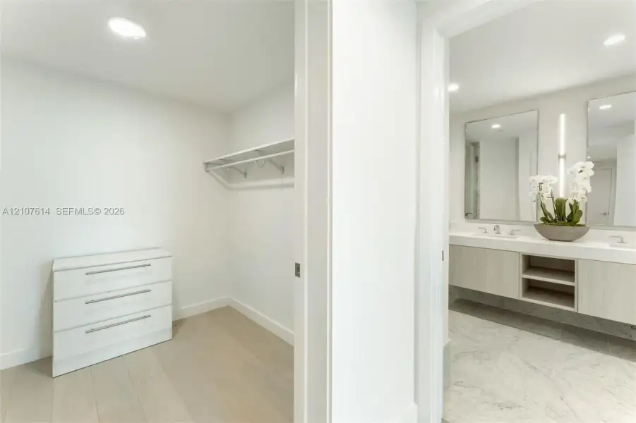Spacious, unfurnished interior of a new home in , Bay Harbor Islands (Image 24).