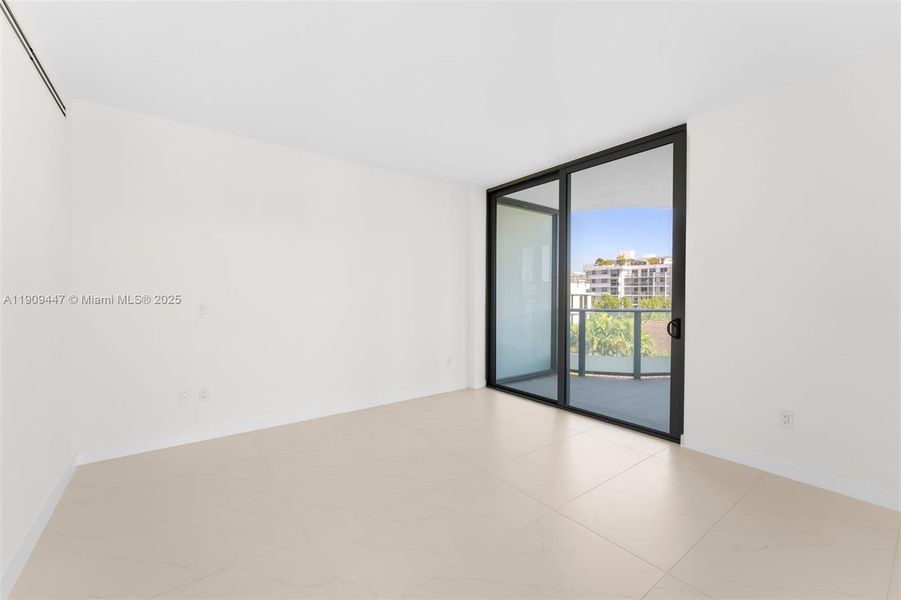 Spacious, unfurnished interior of a new home in Alana Bay Harbor Islands, Bay Harbor Islands (Image 15). Spacious, unfurnished interior of a new home in Alana Bay Harbor Islands, Bay Harbor Islands (Image 15).