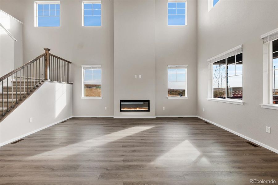 Spacious, unfurnished interior of a new home in Harvest Crossing, Aurora (Image 11).