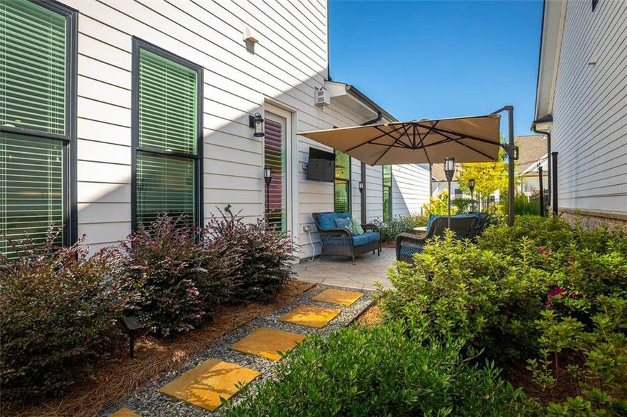 Front exterior of a new home in Idylwilde, Canton, GA, highlighting curb appeal (Image 2).