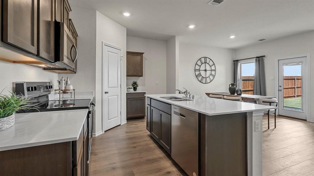 Furnished interior view inside a new home in Stonewyck Farms, Ennis (Image 27). Furnished interior view inside a new home in Stonewyck Farms, Ennis (Image 27).