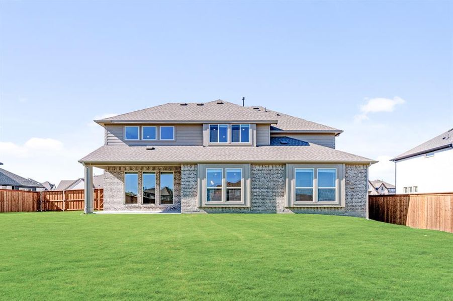 Exterior details and patio area of a home in Terracina, Rockwall (Image 22). Exterior details and patio area of a home in Terracina, Rockwall (Image 22).