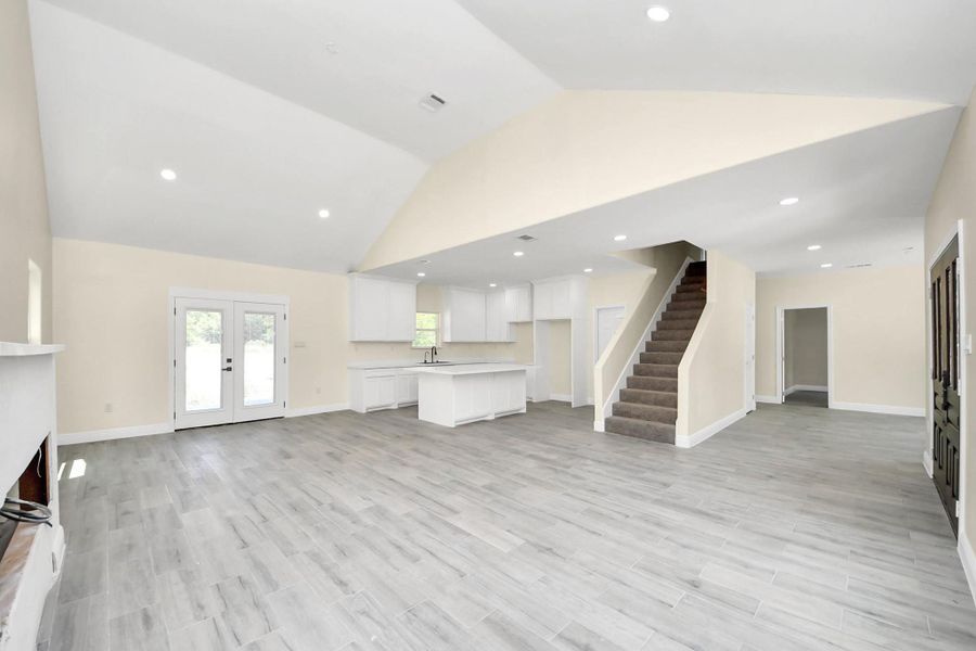 Spacious, unfurnished interior of a new home in , Cleveland (Image 13).