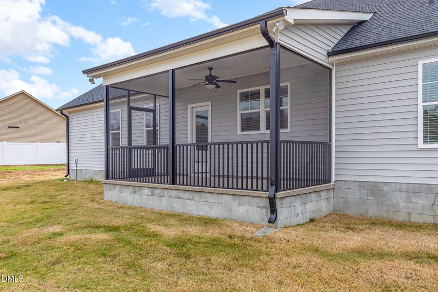 033_kv0a1290-edit_425