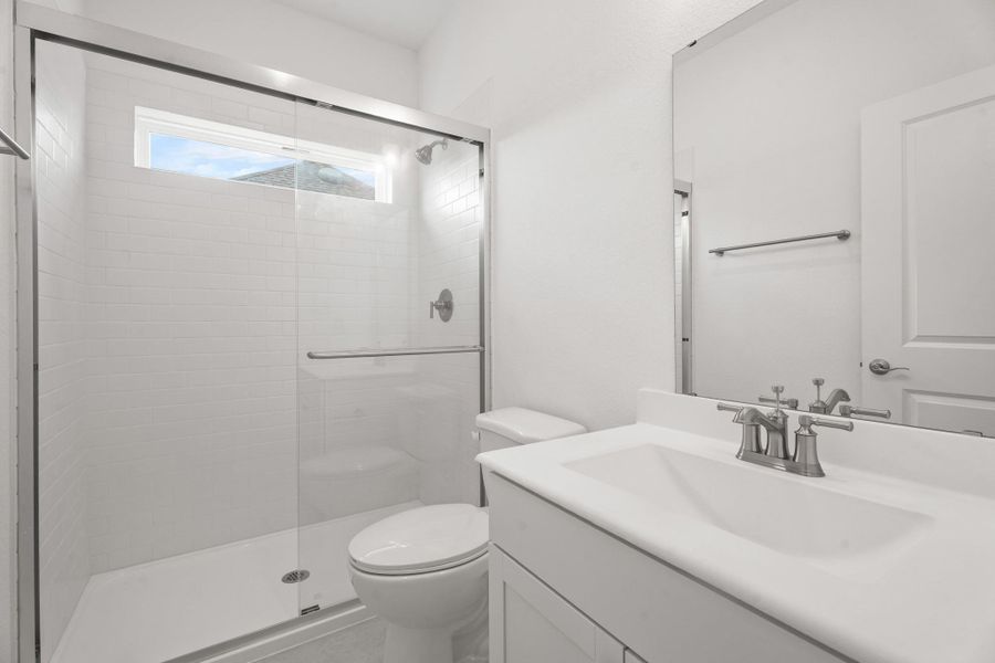 Hall bath (*Photo not of actual home and used for illustration purposes only.) Hall bath (*Photo not of actual home and used for illustration purposes only.)