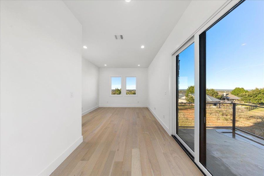 Spacious, unfurnished interior of a new home in , Horseshoe Bay (Image 22). Spacious, unfurnished interior of a new home in , Horseshoe Bay (Image 22).
