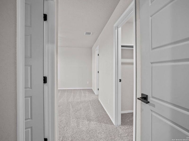 Spacious, unfurnished interior of a new home in Horizon Pointe, Converse (Image 23). Spacious, unfurnished interior of a new home in Horizon Pointe, Converse (Image 23).