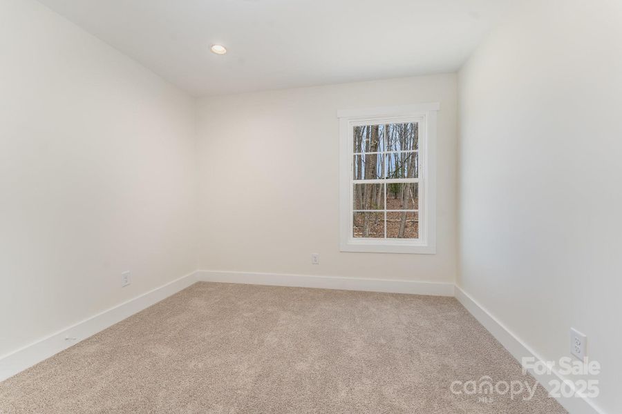 Spacious, unfurnished interior of a new home in , Troy (Image 14).