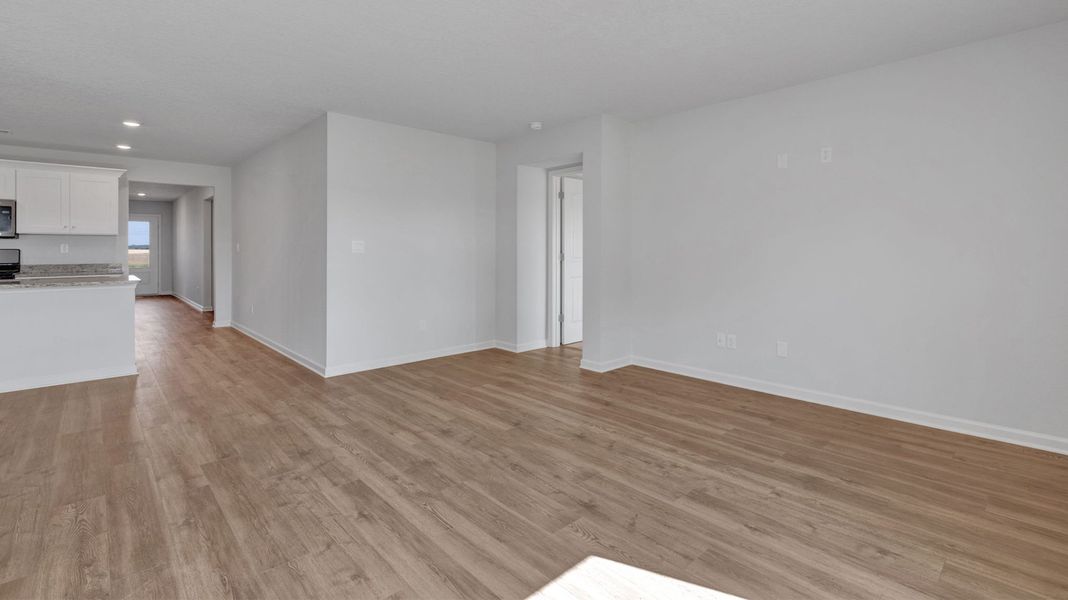 Spacious, unfurnished interior of a new home in Hedge Rose, Somerville (Image 24).