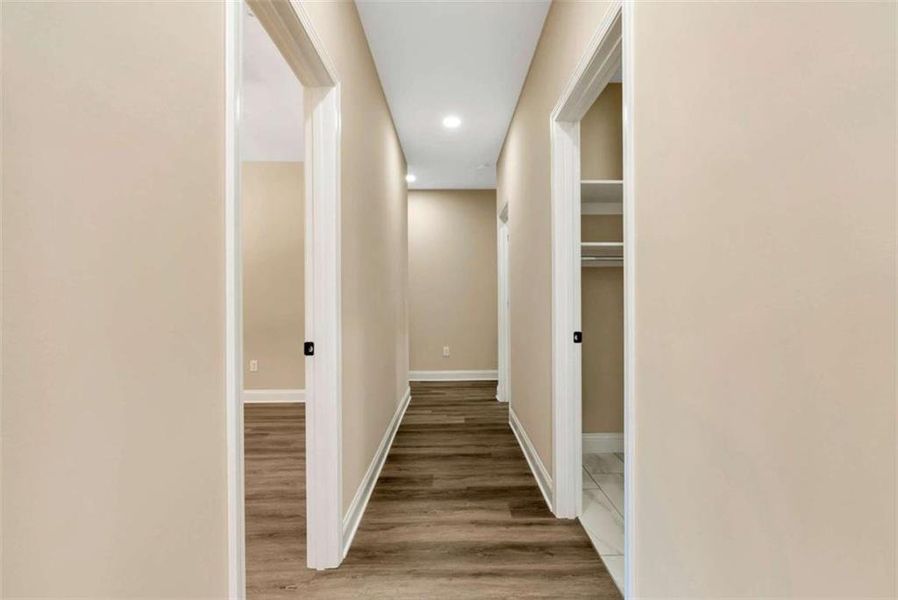 Spacious, unfurnished interior of a new home in , Jefferson (Image 35).