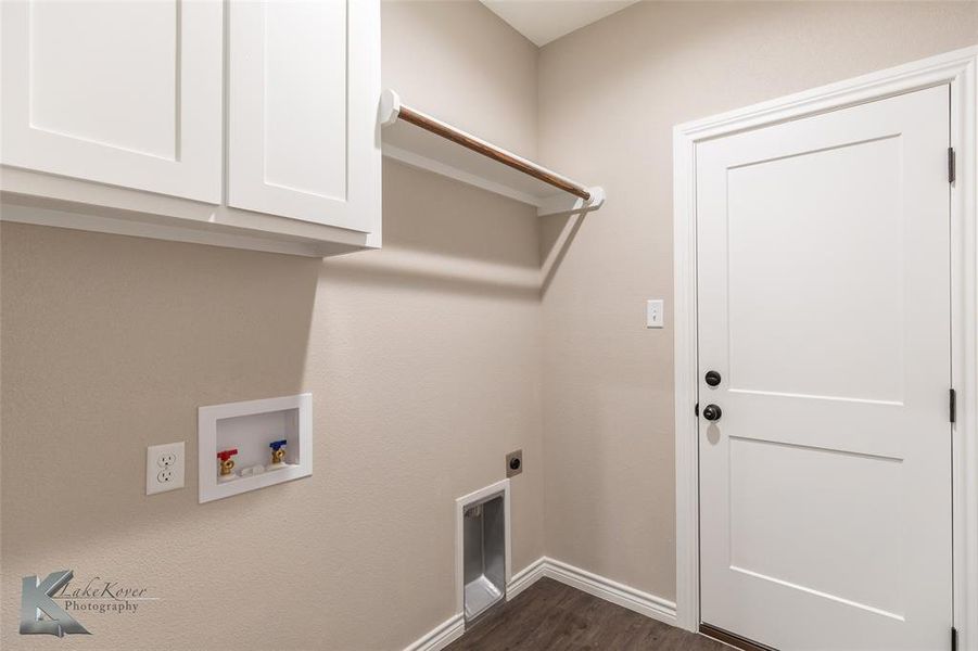 Spacious, unfurnished interior of a new home in , Abilene (Image 16).