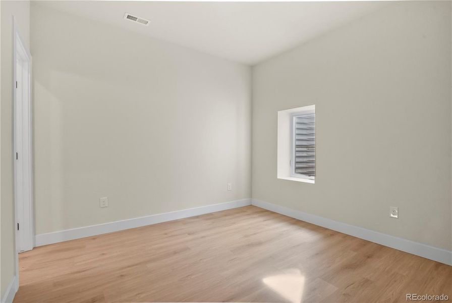 Spacious, unfurnished interior of a new home in , Colorado Springs (Image 21).