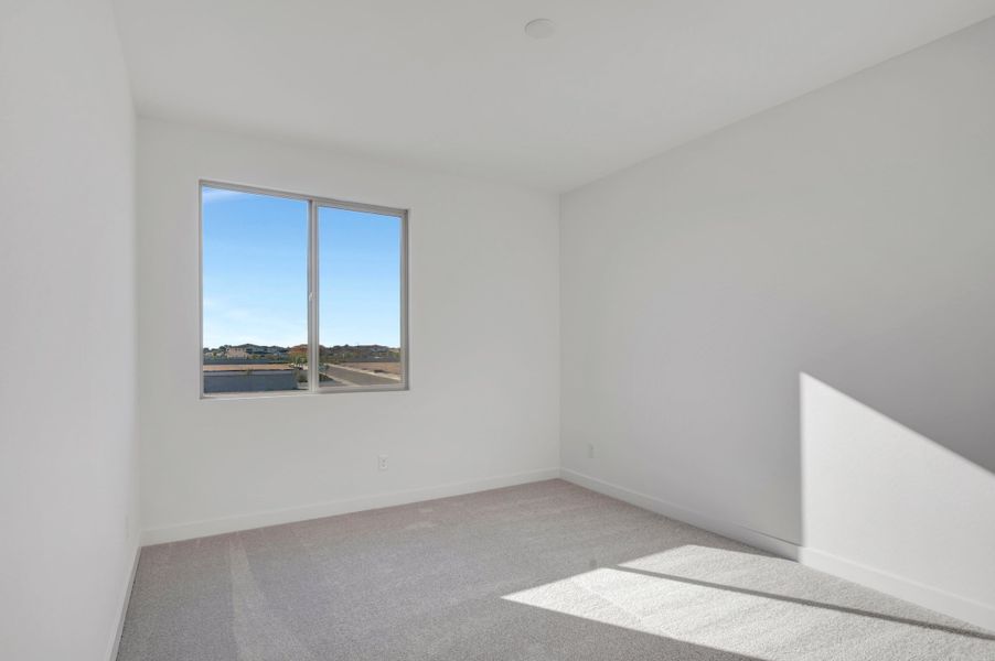 Spacious, unfurnished interior of a new home in Soleo, San Tan Valley (Image 28).