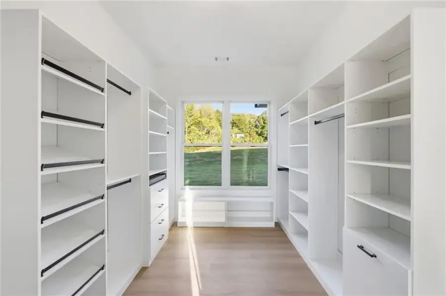 Spacious, unfurnished interior of a new home in , Cumming (Image 37).