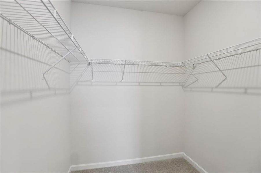 Spacious, unfurnished interior of a new home in Westmont Preserve, Powder Springs (Image 24).