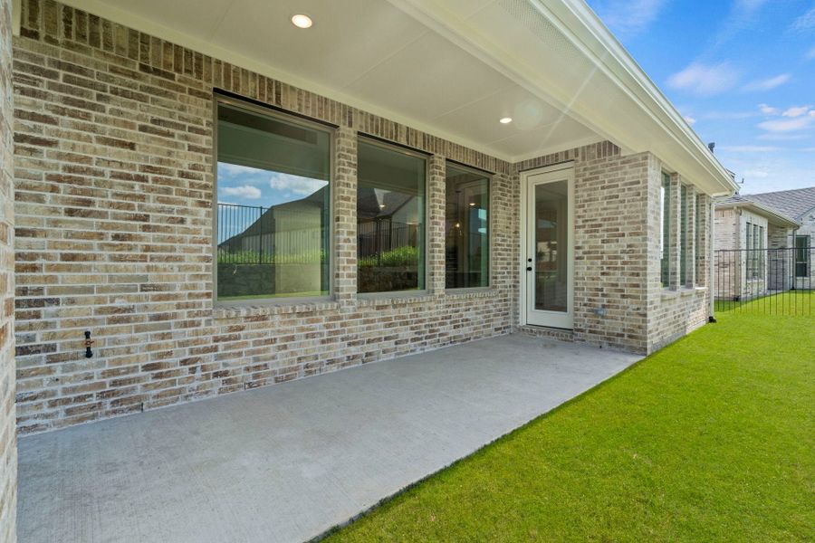4,007sf New Home in Rockwall, TX.  - Slide 8