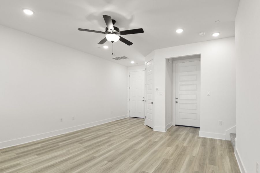 Spacious, unfurnished interior of a new home in Center 45, Round Rock (Image 19).