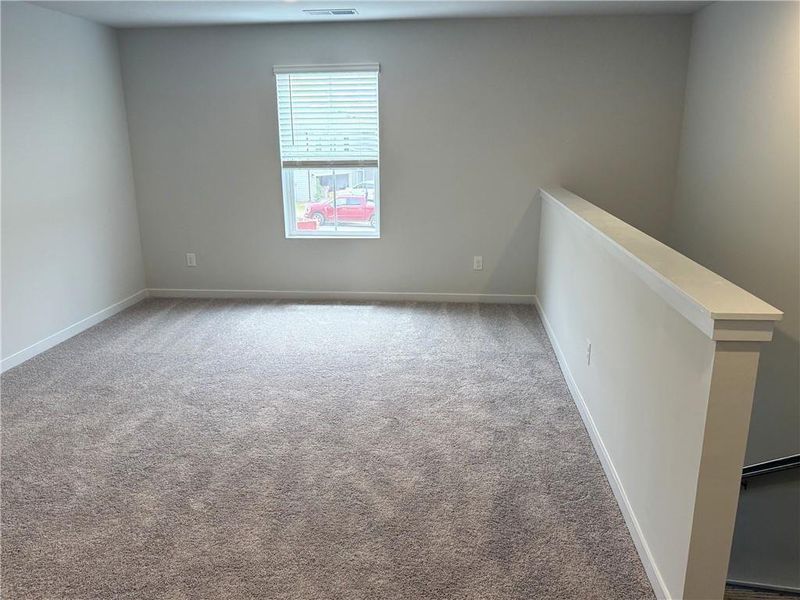 Spacious, unfurnished interior of a new home in Hawthorne Reserve, Dallas (Image 11).