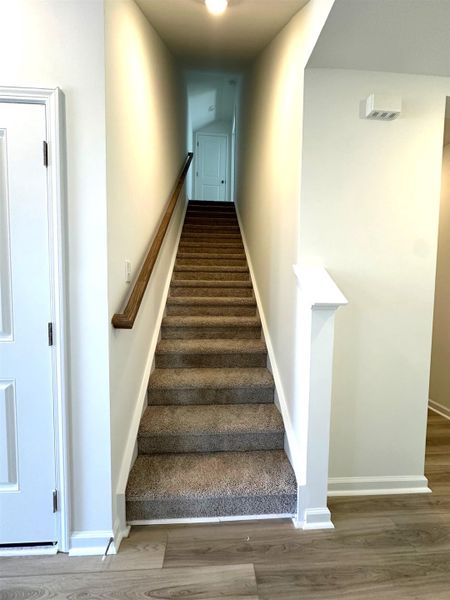 Spacious, unfurnished interior of a new home in Oak Hollow, Longs (Image 11).