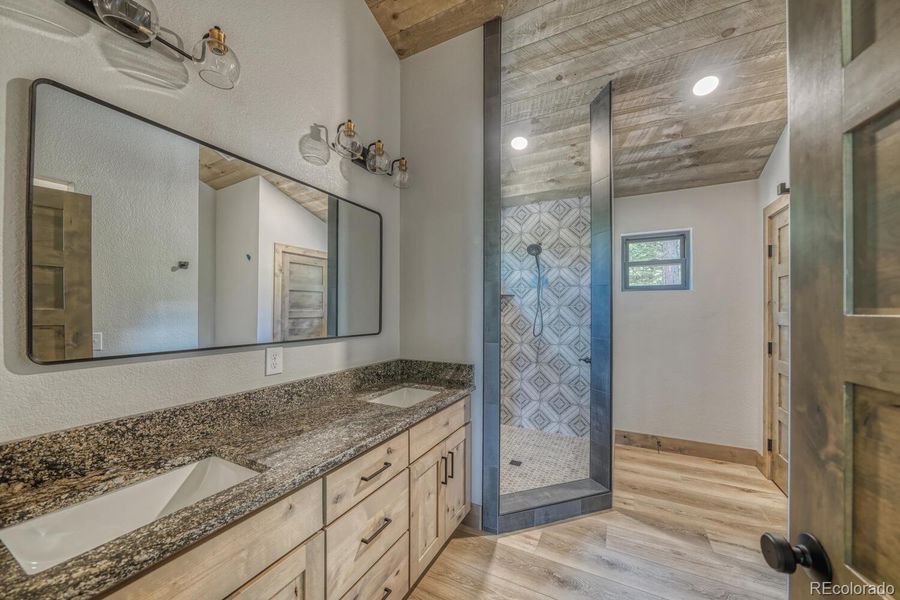 Furnished interior view inside a new home in , Westcliffe (Image 6).