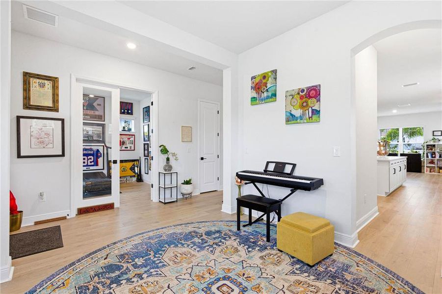 Furnished interior view inside a new home in , Tampa (Image 18). Furnished interior view inside a new home in , Tampa (Image 18).