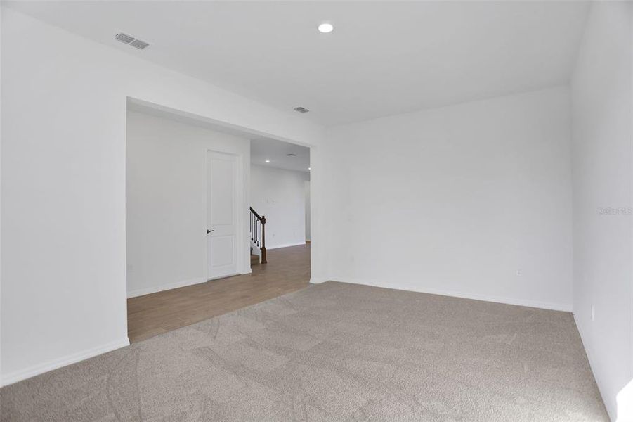 Spacious, unfurnished interior of a new home in Turnleaf, Punta Gorda (Image 32).