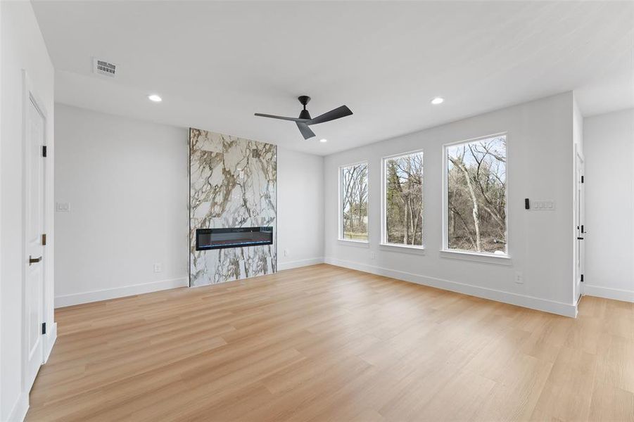 Spacious, unfurnished interior of a new home in , Glenn Heights (Image 14). Spacious, unfurnished interior of a new home in , Glenn Heights (Image 14).