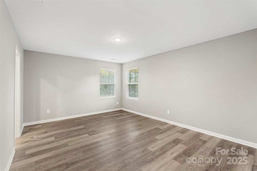 Spacious, unfurnished interior of a new home in , Salisbury (Image 33).