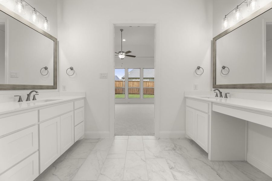 Representative furnished interior of a home built from the Ramsey by Windsor Homes in Estates at Rockhill, Frisco (Image 14).