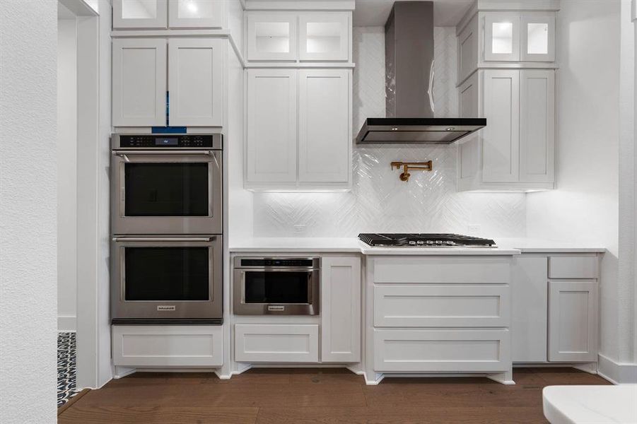 All KitchenAid appliances are included! All KitchenAid appliances are included!