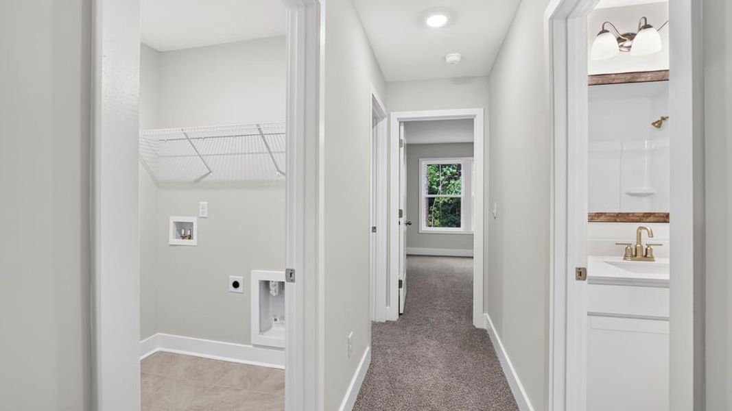 Spacious, unfurnished interior of a new home in Hidden Hills, Spartanburg (Image 25).