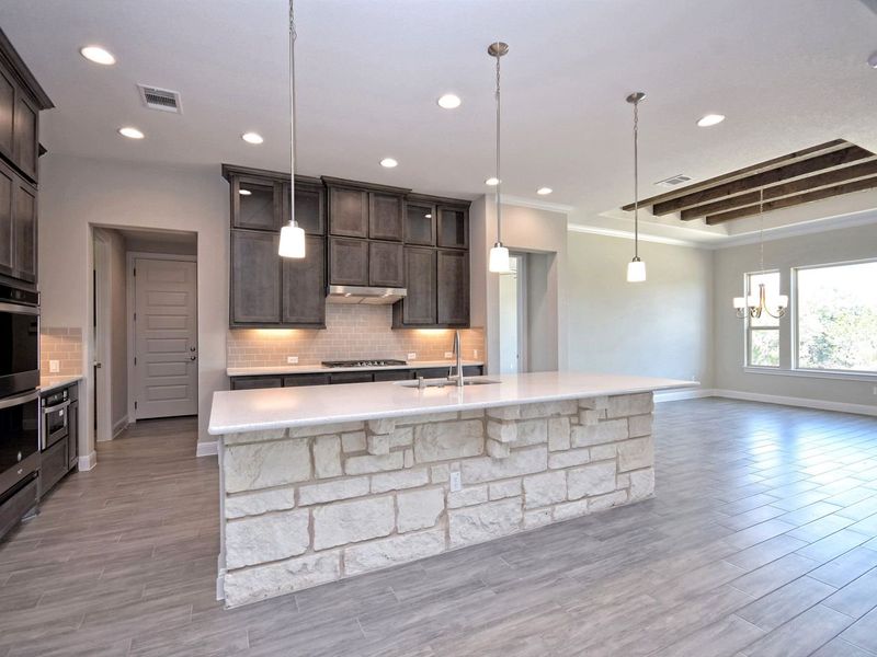 Representative furnished interior of a home built from the Catalina by Giddens Homes in Clearwater Ranch, Liberty Hill (Image 20).