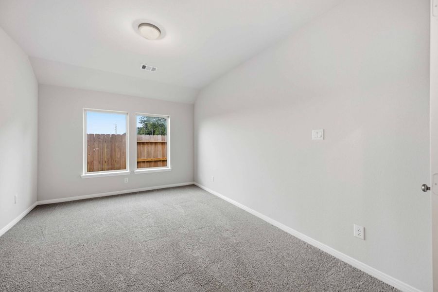 Spacious, unfurnished interior of a new home in Sundance Cove, Crosby (Image 23).