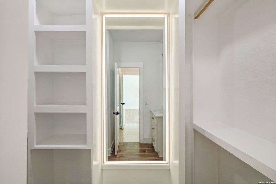 Image 36 of a home in .