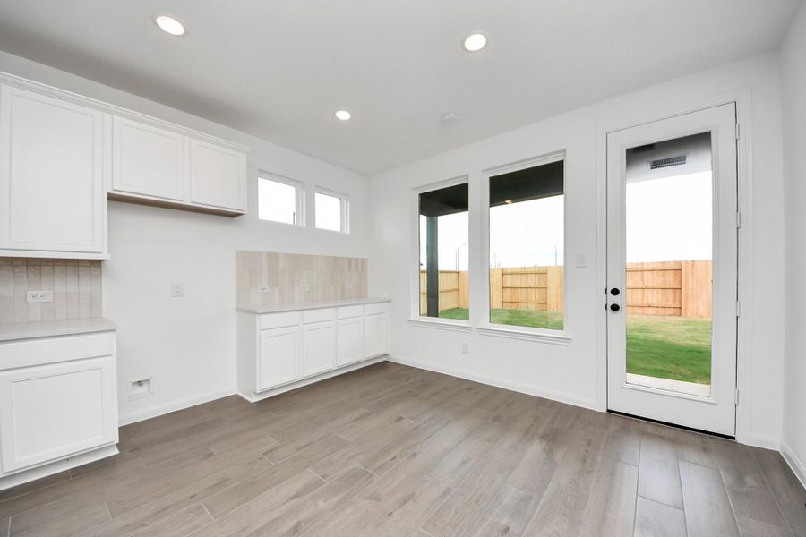 Spacious, unfurnished interior of a new home in Elyson, Katy (Image 29).