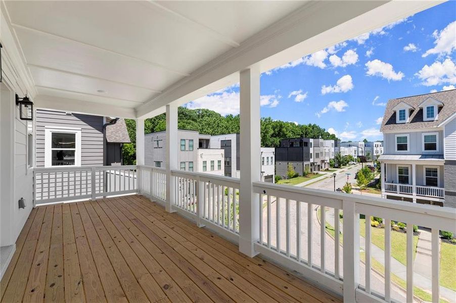 Exterior details and patio area of a home in West Town, Atlanta (Image 27).