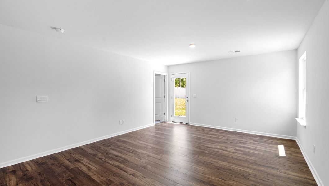 Spacious, unfurnished interior of a new home in Harper Ridge, Roebuck (Image 22).