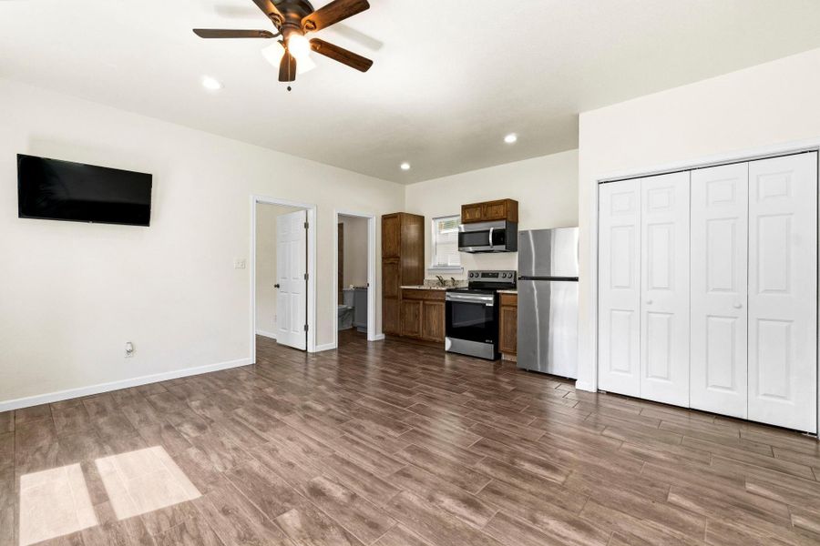 Image 40 of a home in .