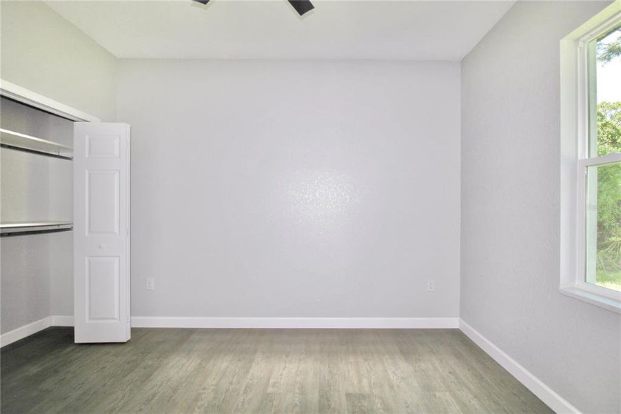 Spacious, unfurnished interior of a new home in , Sebring (Image 31).
