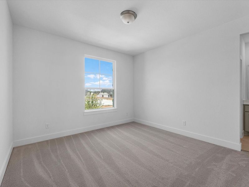 Spacious, unfurnished interior of a new home in Harvest Green, Richmond (Image 23).