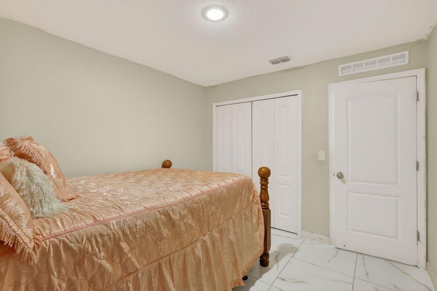 Furnished interior view inside a new home in , Fort Pierce (Image 6).