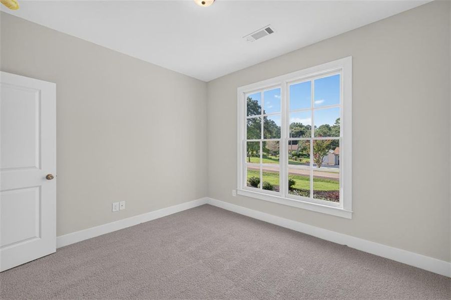 Spacious, unfurnished interior of a new home in , Gainesville (Image 39).